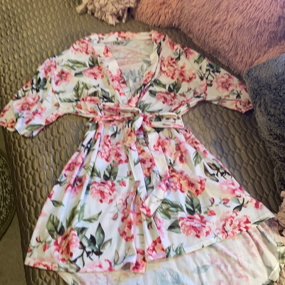 Show Me Your MuMu Pink Roses Intimate Robe - Picture 12 of 14
